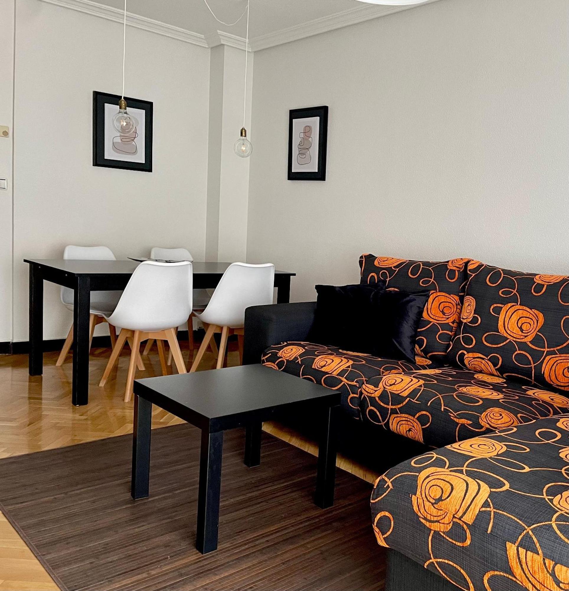 Vivienda Con Parking Incluido - Zona Van Dyck Salamanca Bagian luar foto